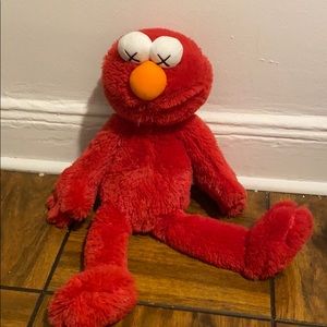 Uniqlo Kaws Elmo